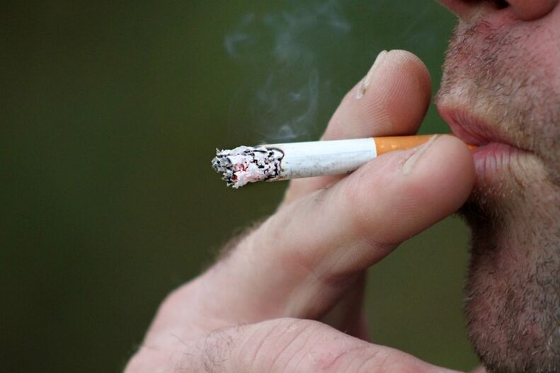 მოწევა არის ერექციული დისფუნქციის განვითარების ფაქტორი